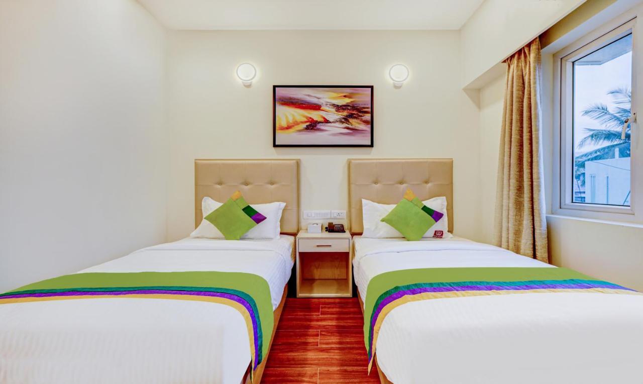Treebo Galaxy Suites Mathikere Бангалор Екстериор снимка
